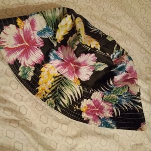 (ONLY ACCEPT CREDIT) Floral Bucket hat